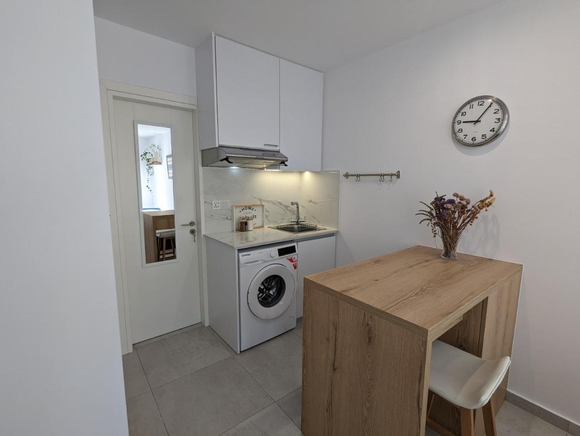 Modern & Cozy Studio W/ Backyard Near City Center Limassol Luaran gambar